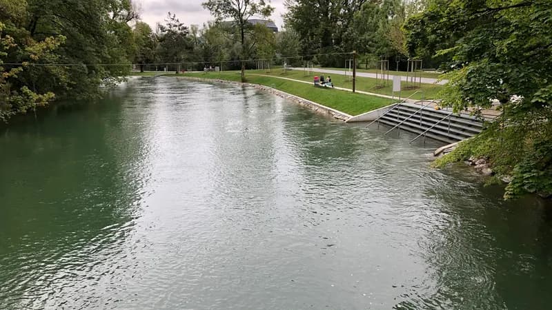 Flussbad Au-Höngg