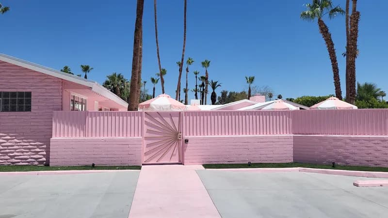 Trixie Motel
