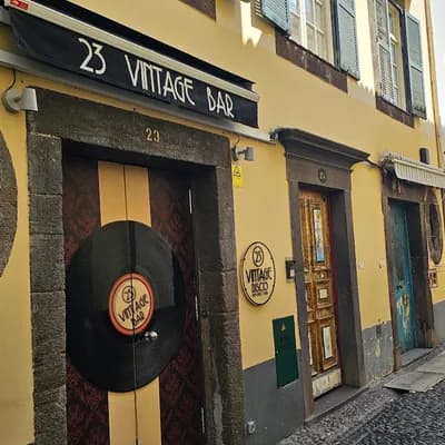23 Vintage Bar