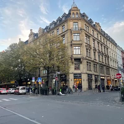 Victoria Hotel