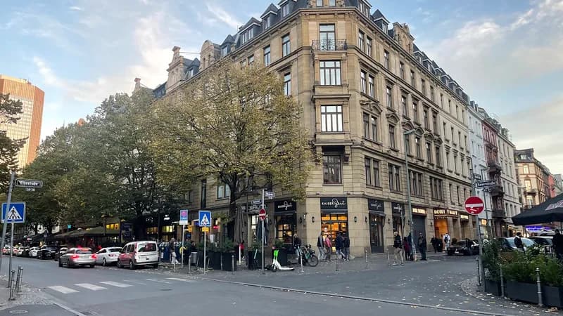 Victoria Hotel