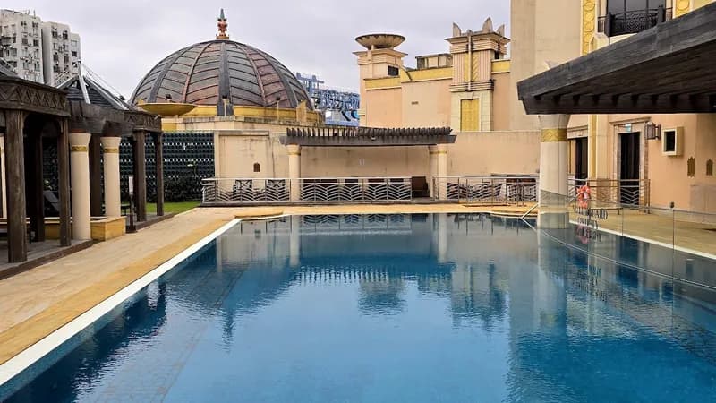 Legend Palace Hotel