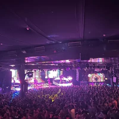 Sala La Riviera