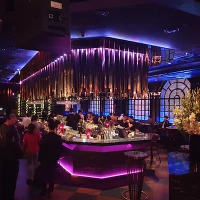 Glam Lounge