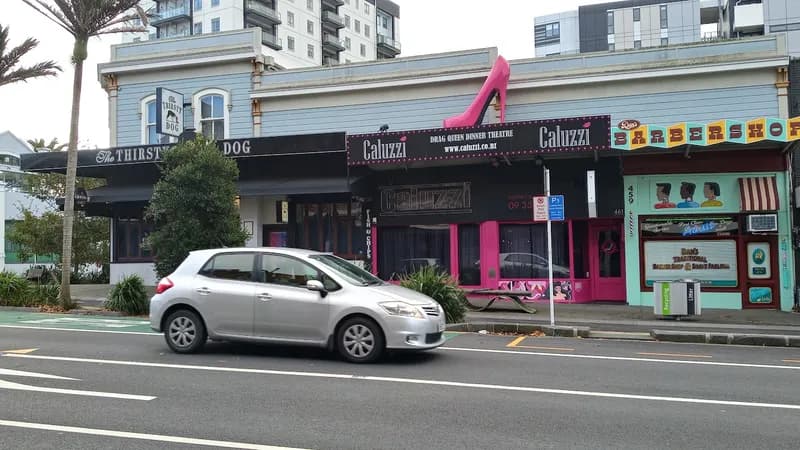 Caluzzi Cabaret