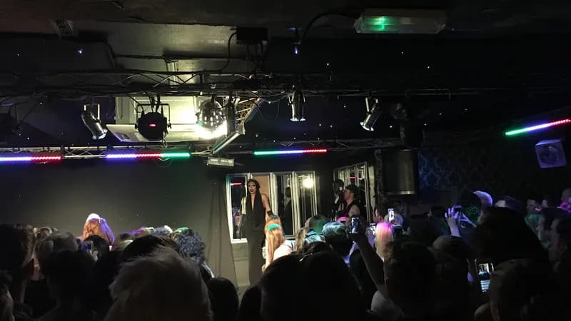 West Five Bar