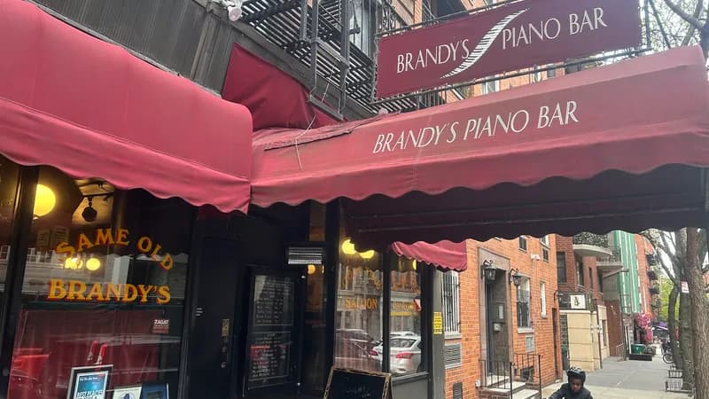 Brandy's Piano Bar