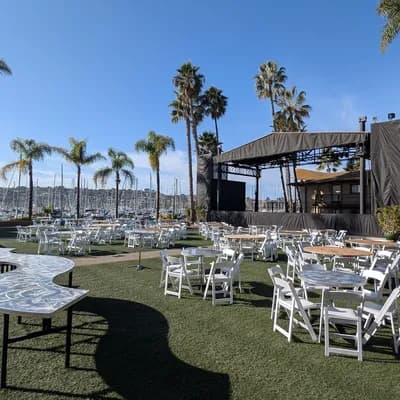 Humphrey's Concerts by the Bay