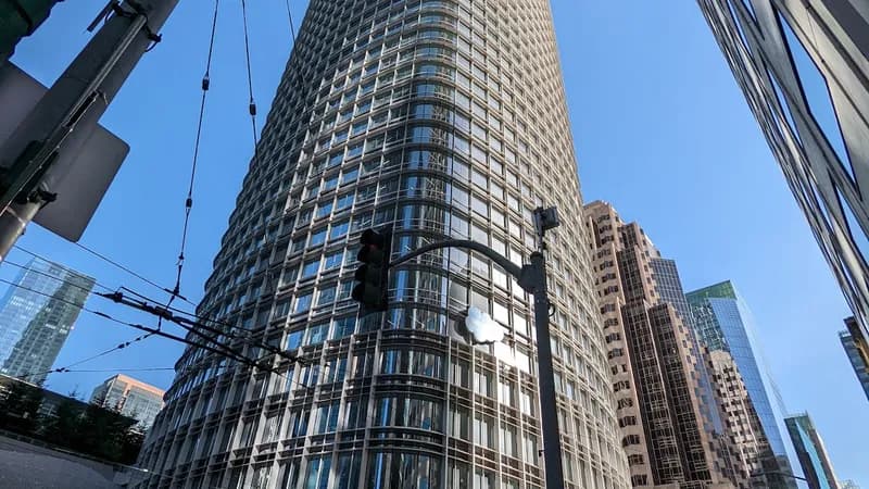 Salesforce Tower
