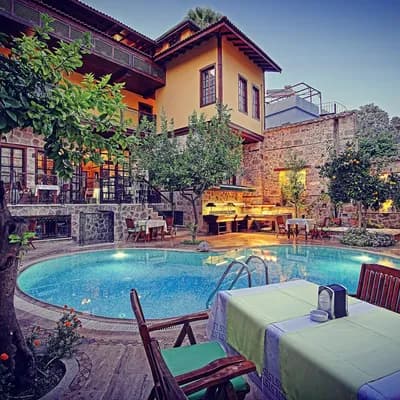 La Paloma Hotel