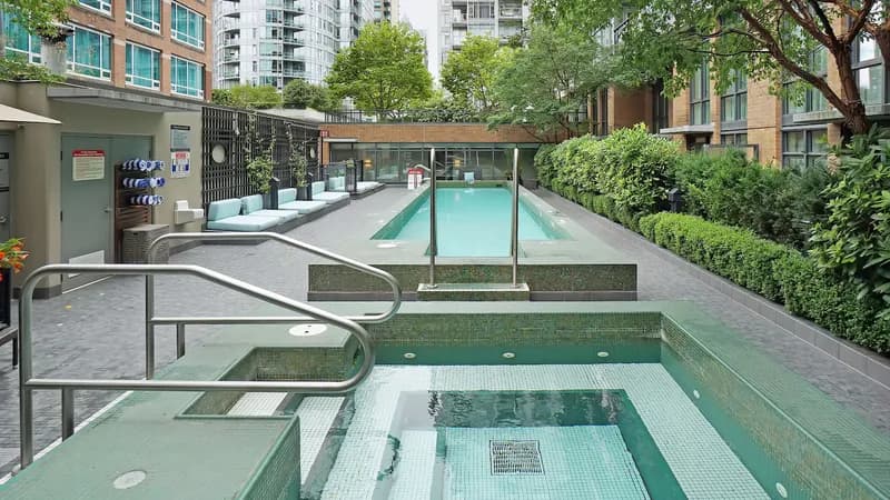 L'Hermitage Hotel