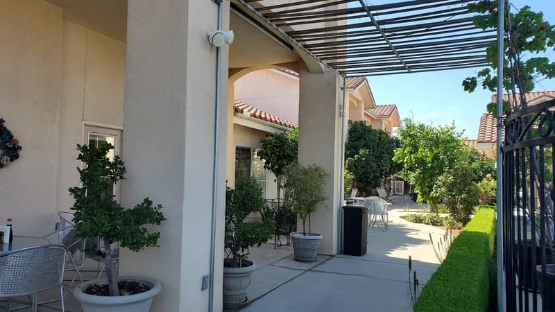 Garden Inn and Suites