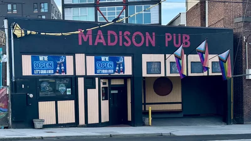 Madison Pub