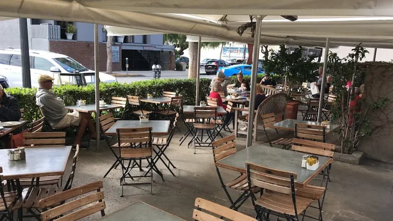 Zinc Café & Bar