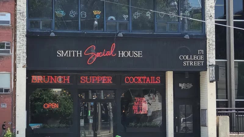 The Smith House Bar