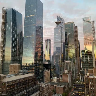 The New Yorker Hotel