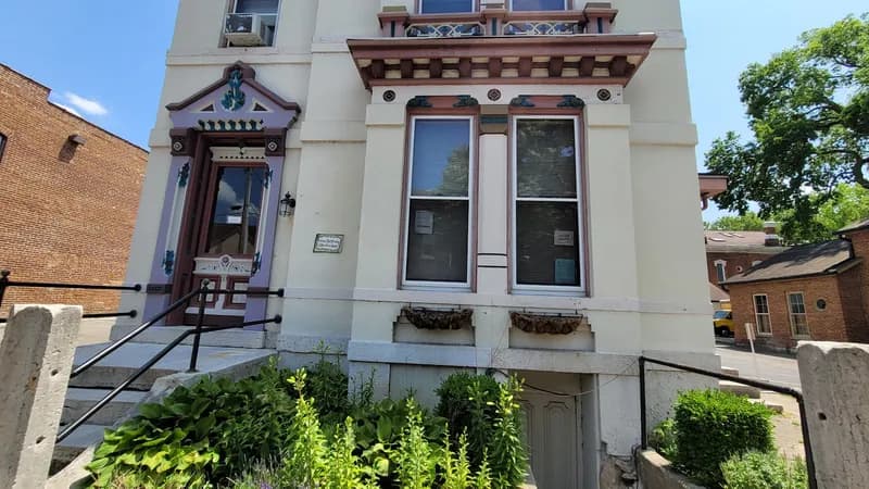 Inn Port Lodging