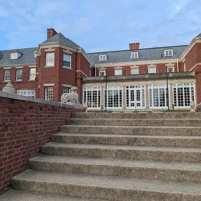 Allerton Mansion