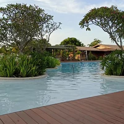 Nouveau Resort