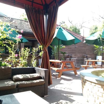 JR's Bar & Grill