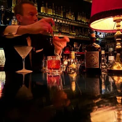 Rote Bar