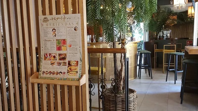 La Kama Café (Tropical Fresh Cocktail Bar)