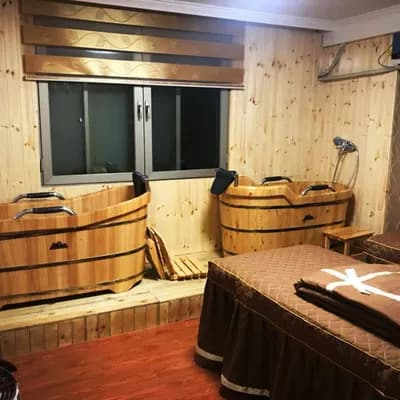Monica massage spa