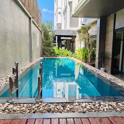 S 2 Modern Boutique Hotel