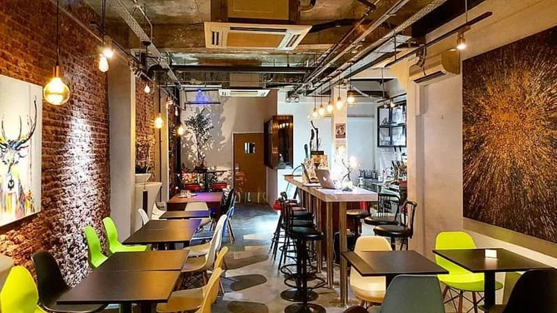 EPI 🏳️🌈 (Bar Upstairs)