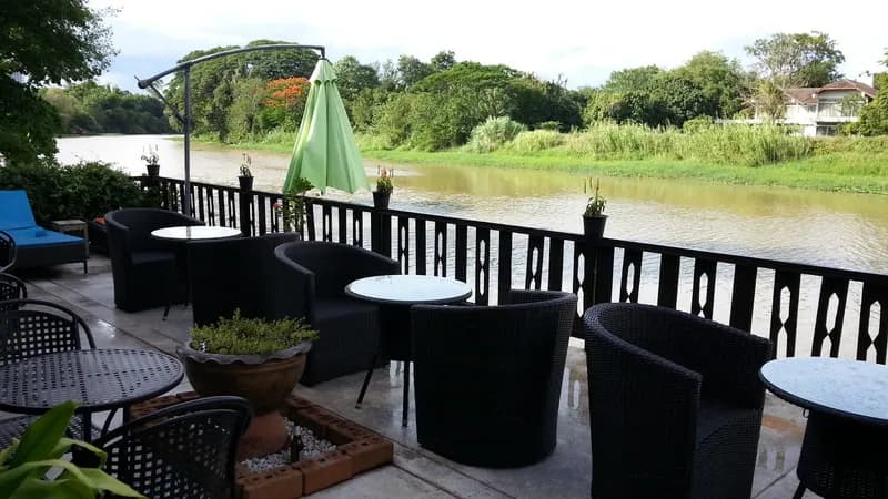 Club One Seven Guesthouse & Gym Chiang Mai