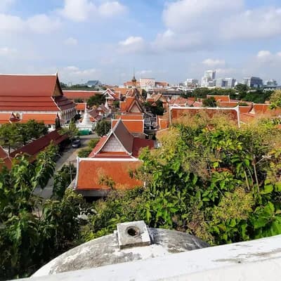 Rambuttri Village Hotel