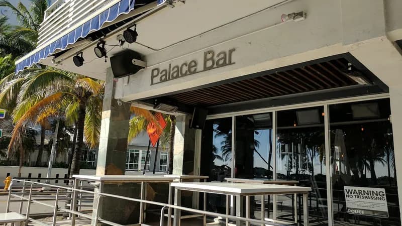Palace Bar & Restaurant