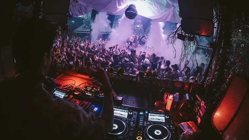 Club Space