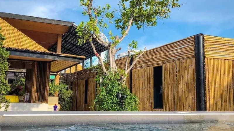Blu Cabin Ari Stylish Gay Poshtel
