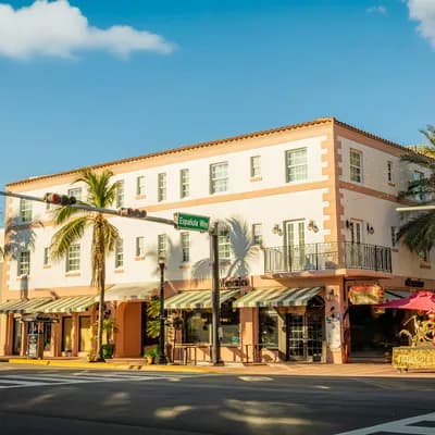 Esmé Miami Beach