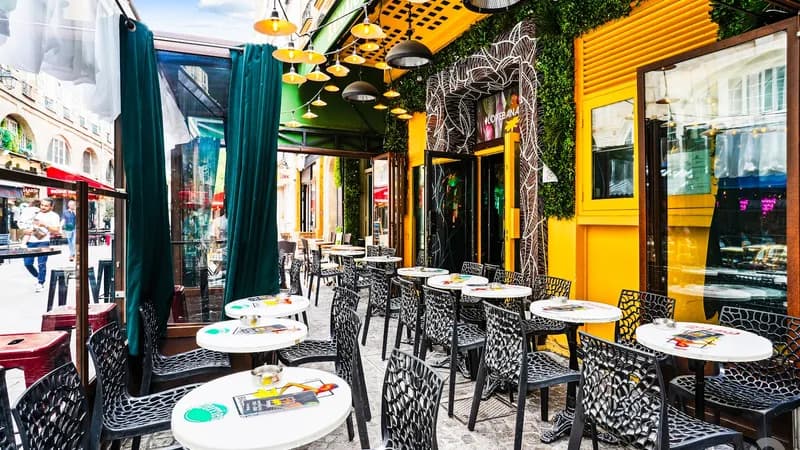 Club Banana Café