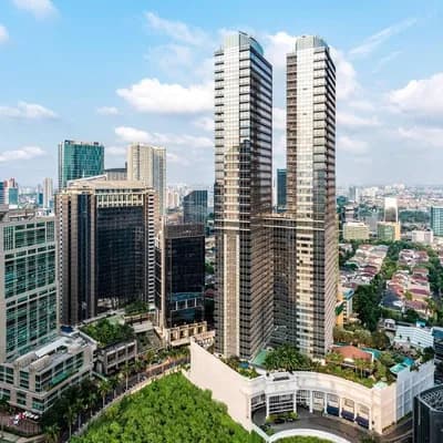 The Ritz-Carlton Jakarta, Mega Kuningan