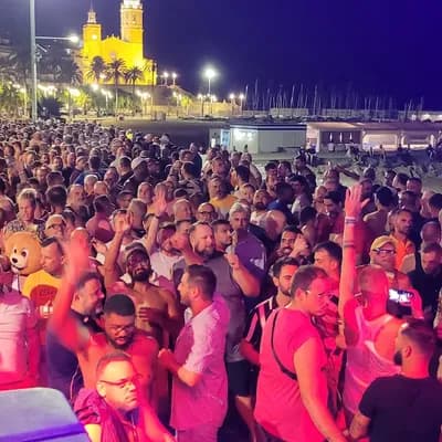 BEAR VILLAGE (Bears Sitges)