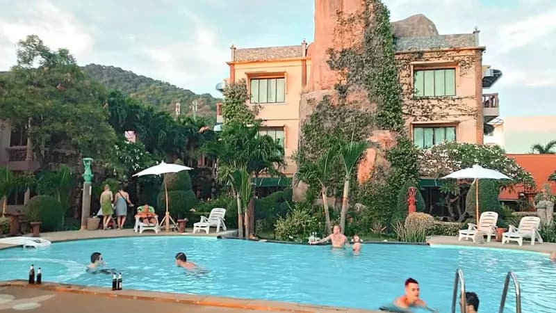 Friendly Resort