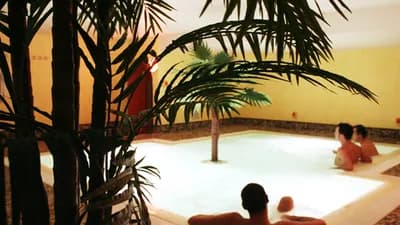 Splash Club