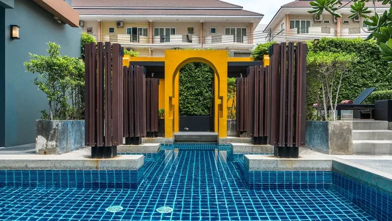 The Grass Serviced Suites by At Mind
