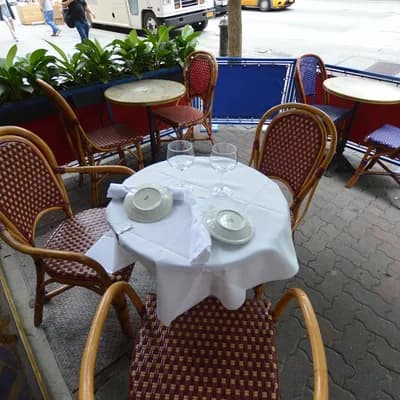 Chez Josephine