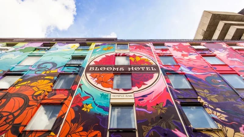 Blooms Hotel