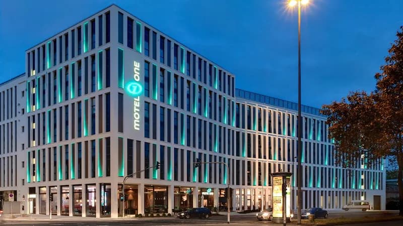 Hotel Motel One Köln-Waidmarkt