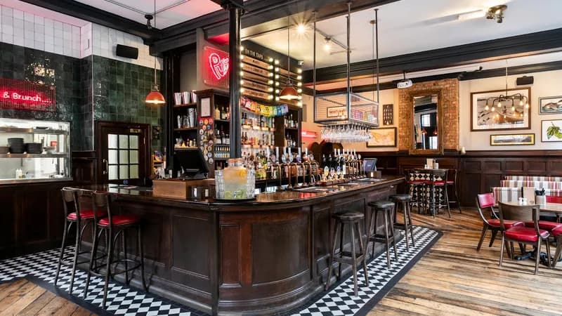 The Rose & Crown, London Bridge (PUBLOVE)