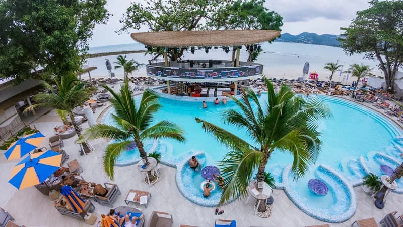 ARKbar beach club
