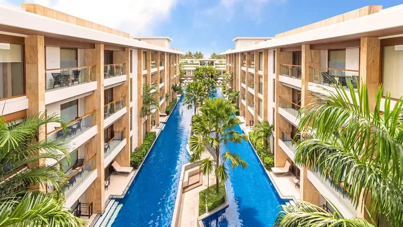 Henann Crystal Sands Resort