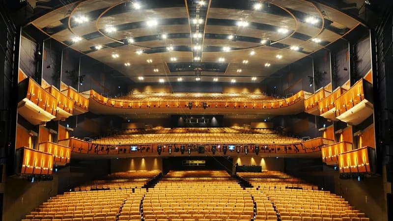 Ahmanson Theatre
