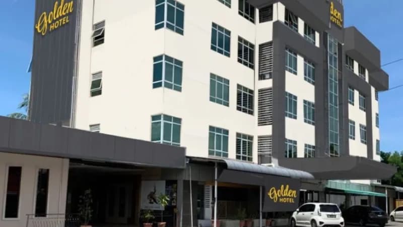 Golden Hotel