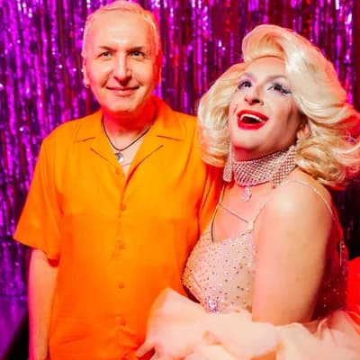 LIFT - Gay Club KARAOKE